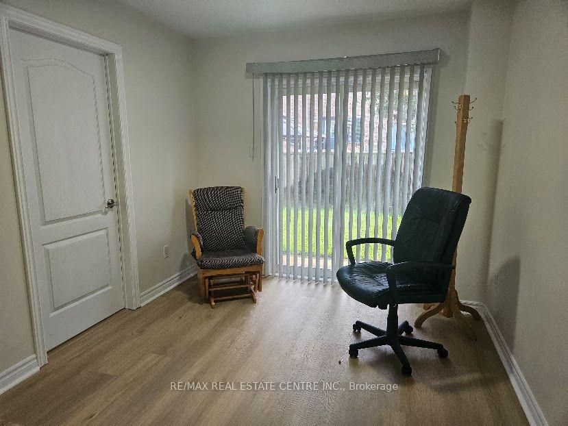 Photo 6 of 104 Wilkie Lane, Ajax, South East — HOMEH