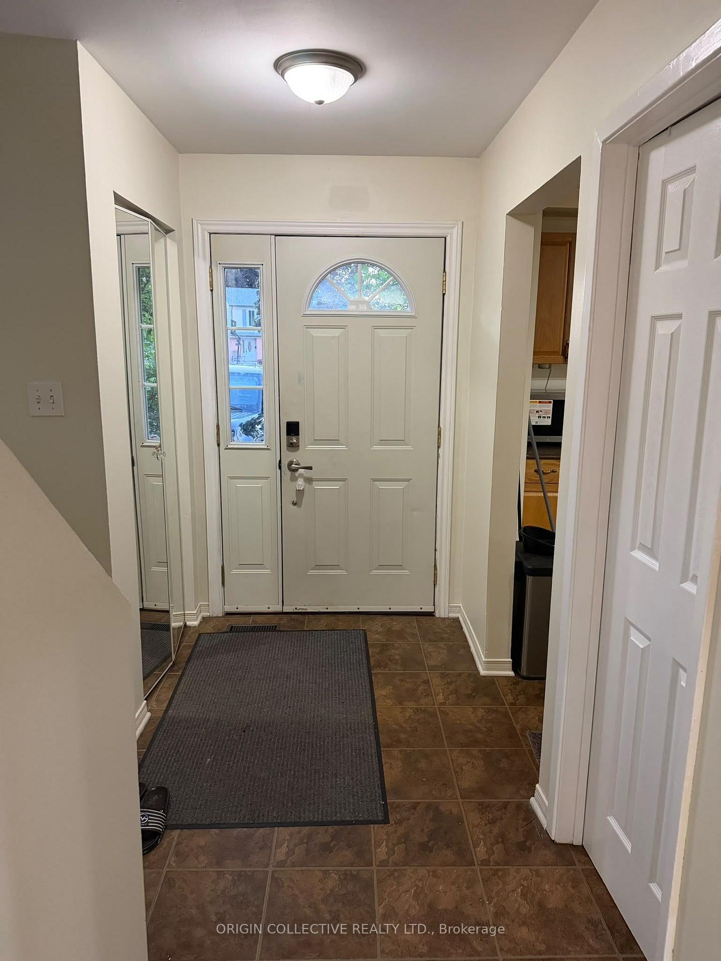 Photo 6 of Unit Main & Second Floor, 10 Moonbeam Grove, Scarborough, Malvern — HOMEH