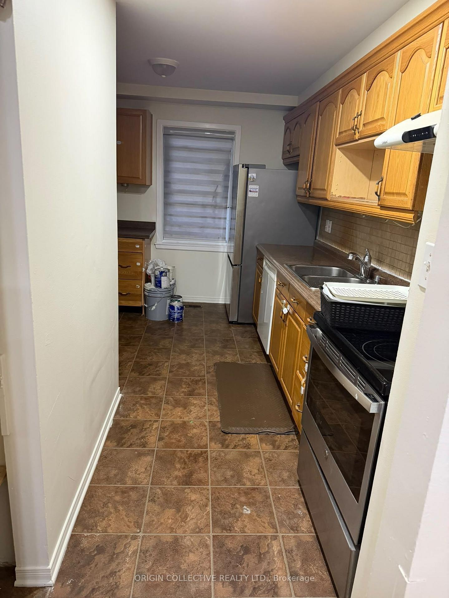 Photo 8 of Unit Main & Second Floor, 10 Moonbeam Grove, Scarborough, Malvern — HOMEH