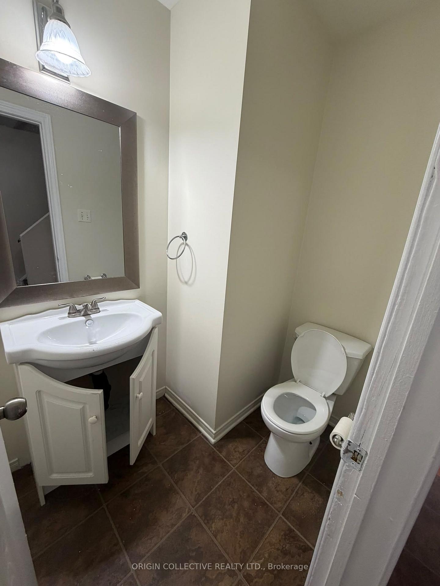 Photo 13 of Unit Main & Second Floor, 10 Moonbeam Grove, Scarborough, Malvern — HOMEH