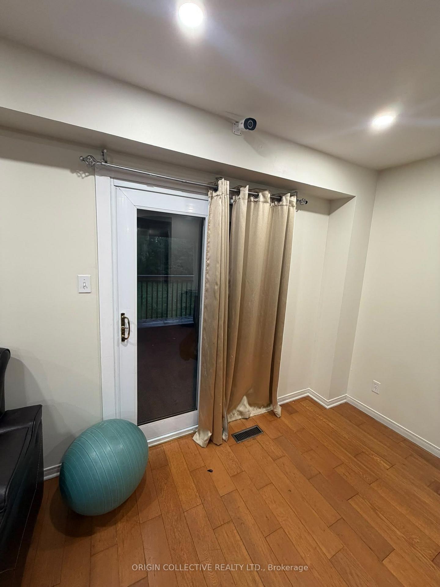 Photo 16 of Unit Main & Second Floor, 10 Moonbeam Grove, Scarborough, Malvern — HOMEH