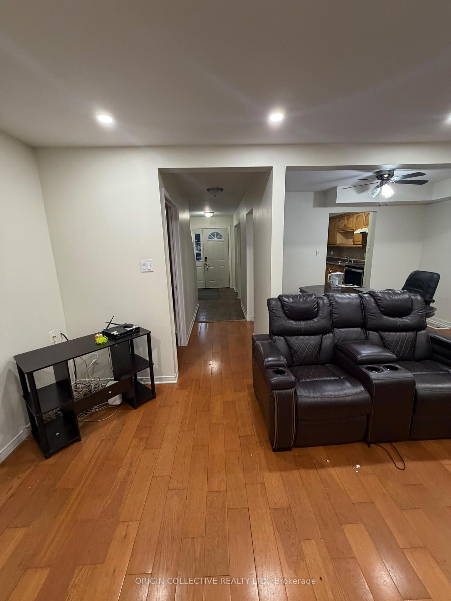 Photo 19 of Unit Main & Second Floor, 10 Moonbeam Grove, Scarborough, Malvern — HOMEH