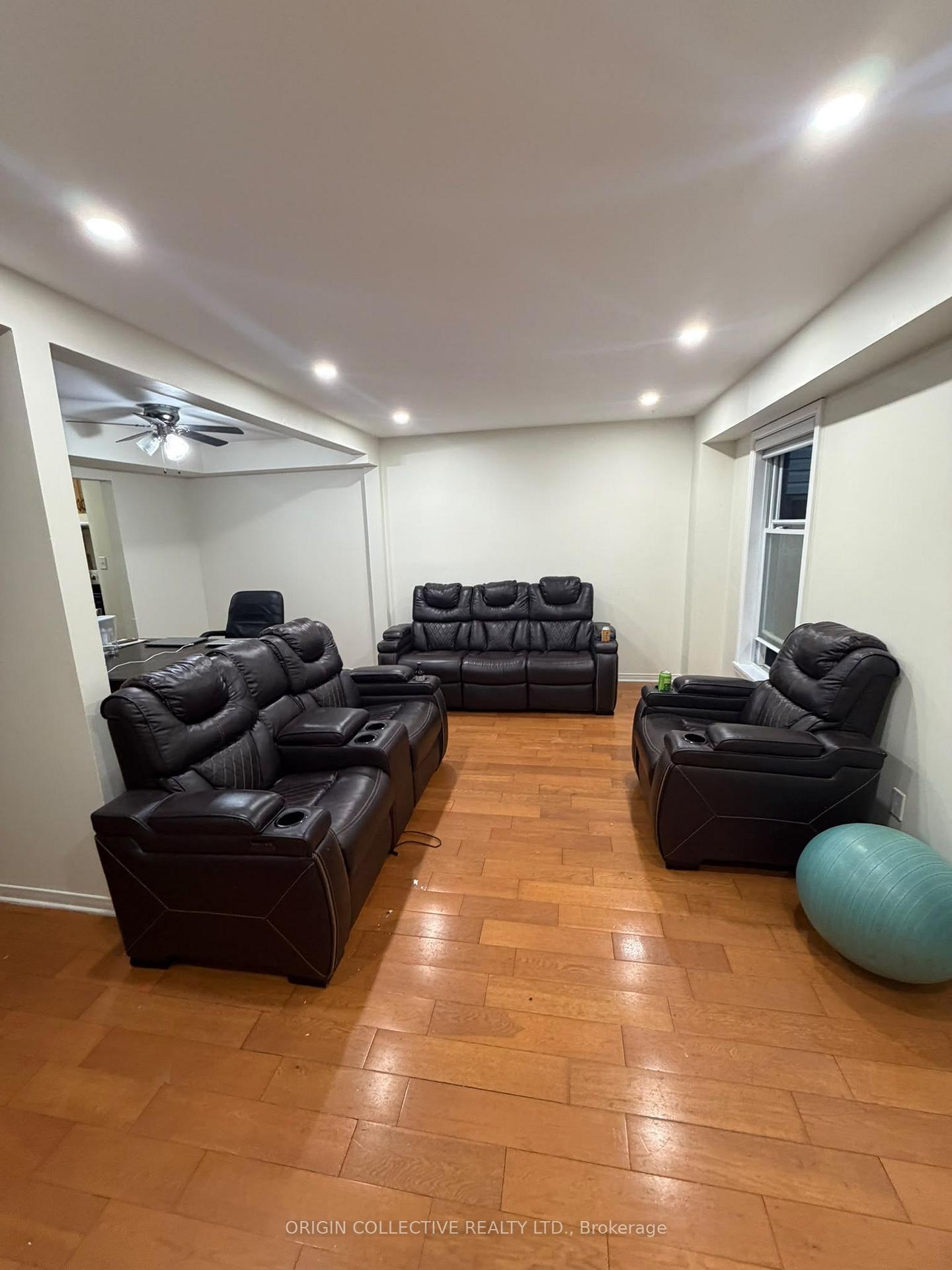 Photo 26 of Unit Main & Second Floor, 10 Moonbeam Grove, Scarborough, Malvern — HOMEH
