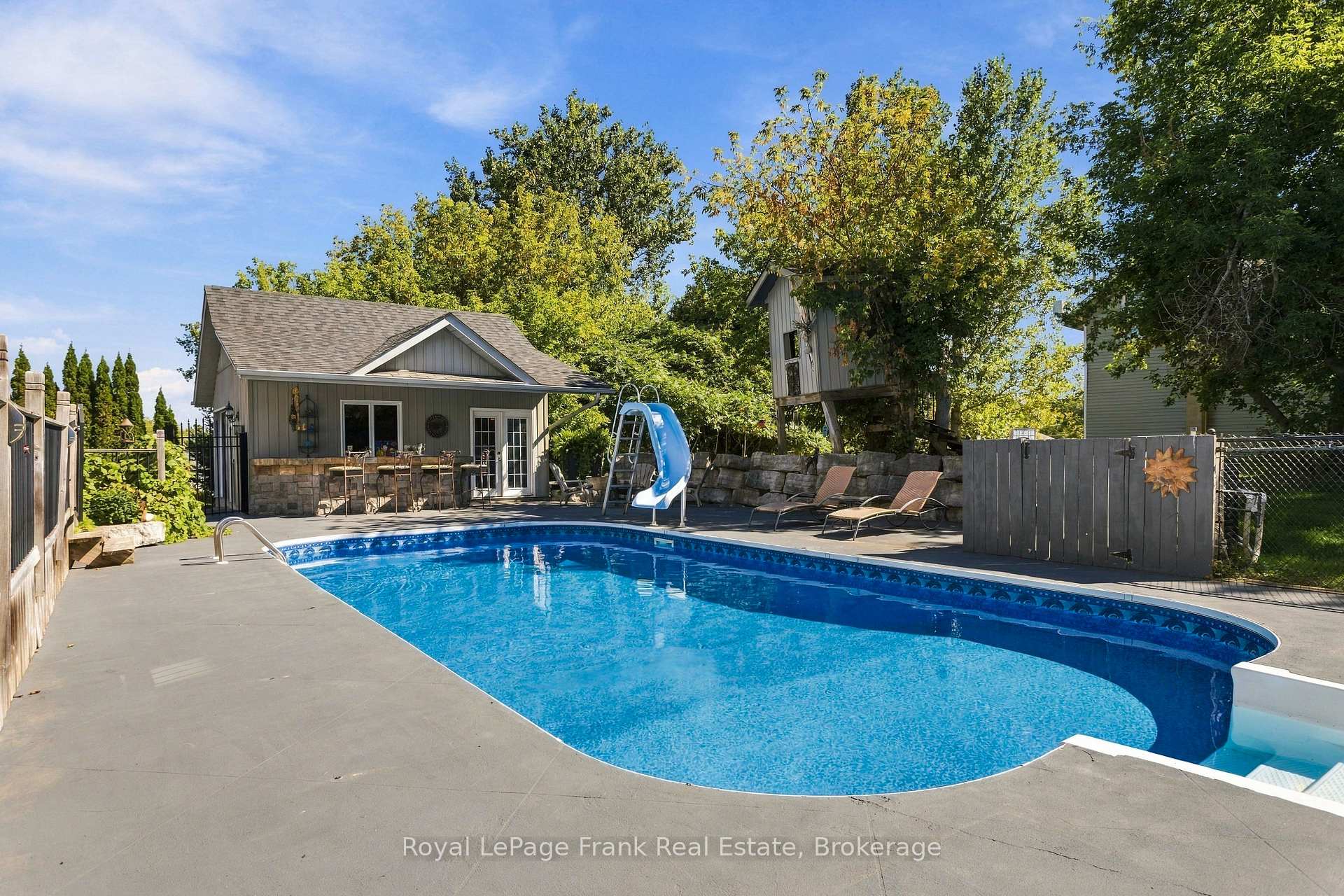 Photo 8 of 7 Verna Drive, Kawartha Lakes, Little Britain — HOMEH