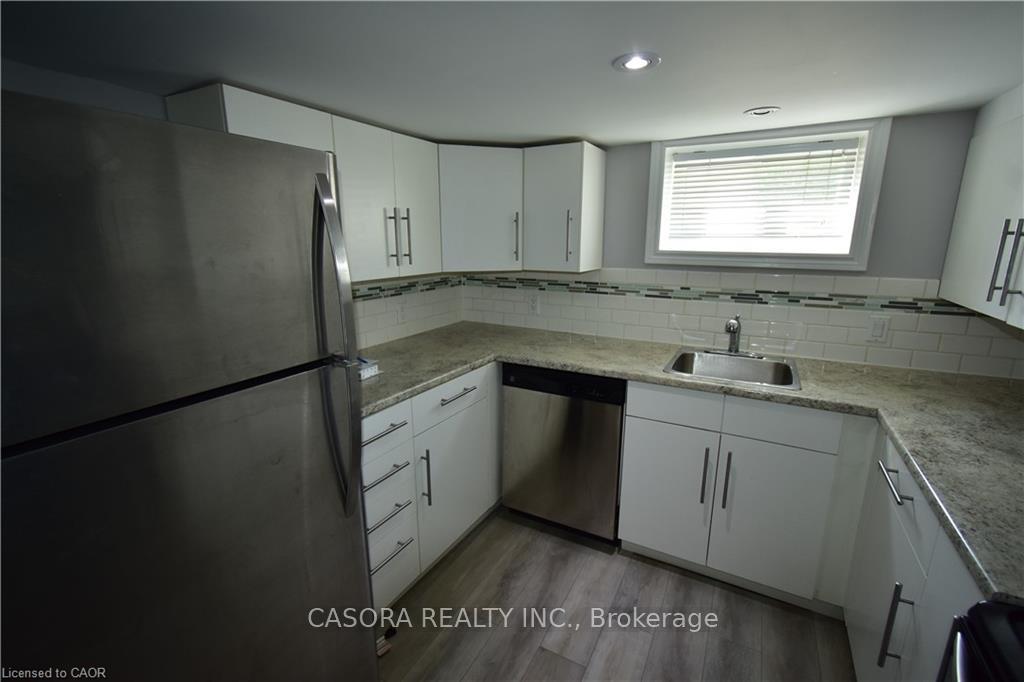 Photo 8 of Unit 2, 2176 Queensway Drive, Burlington, Freeman — HOMEH