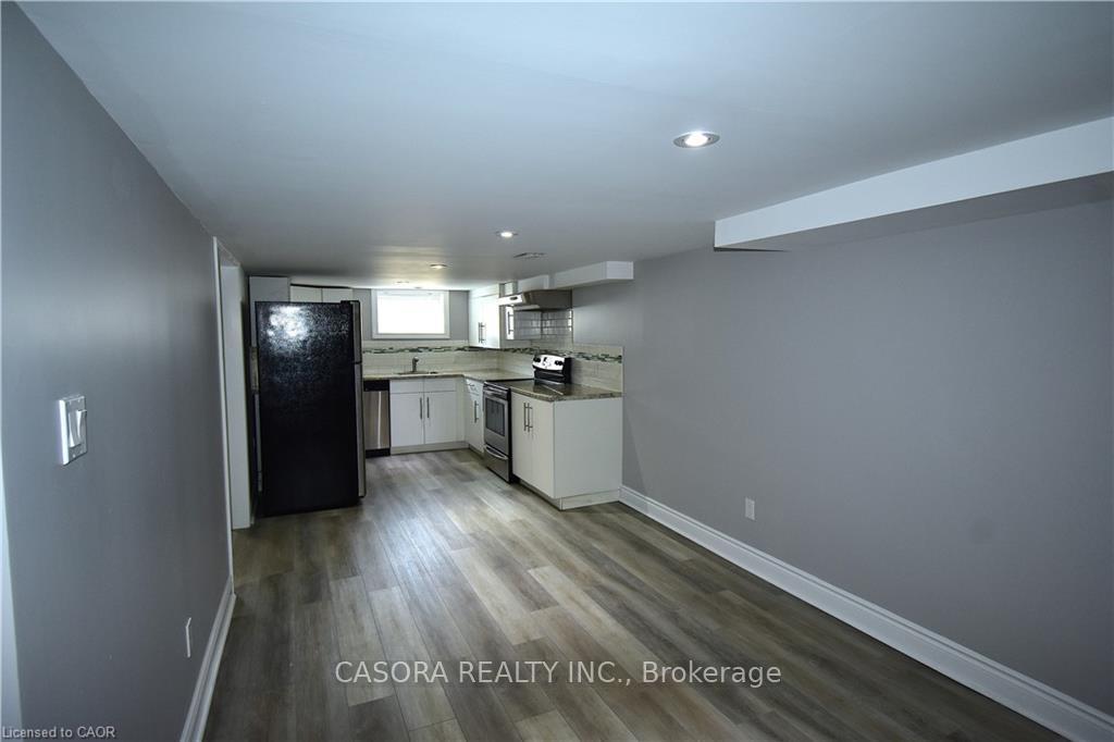 Photo 10 of Unit 2, 2176 Queensway Drive, Burlington, Freeman — HOMEH
