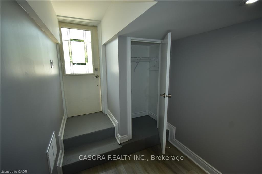 Photo 15 of Unit 2, 2176 Queensway Drive, Burlington, Freeman — HOMEH