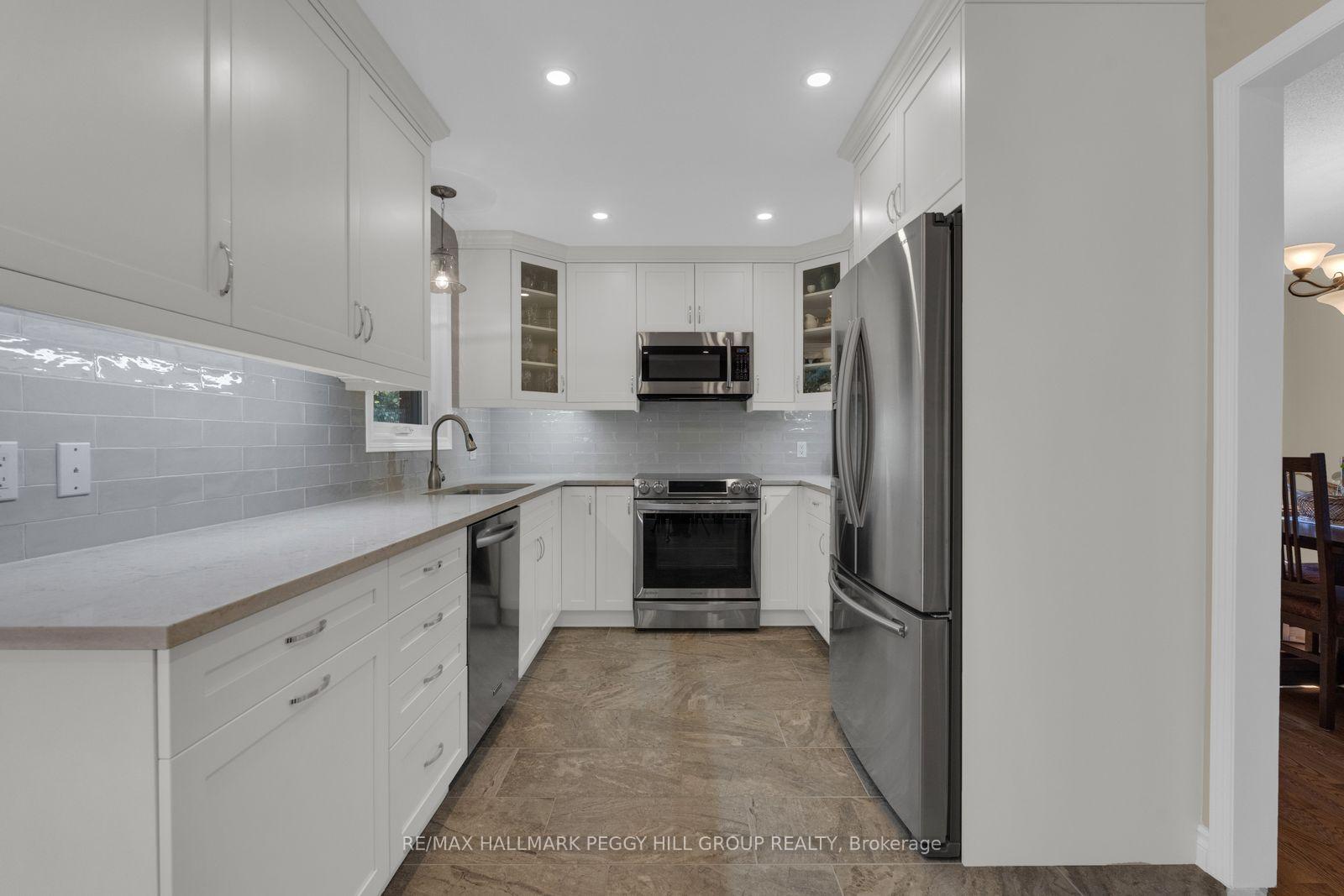 Photo 3 of 17 Holloway Lane, Springwater, Midhurst — HOMEH