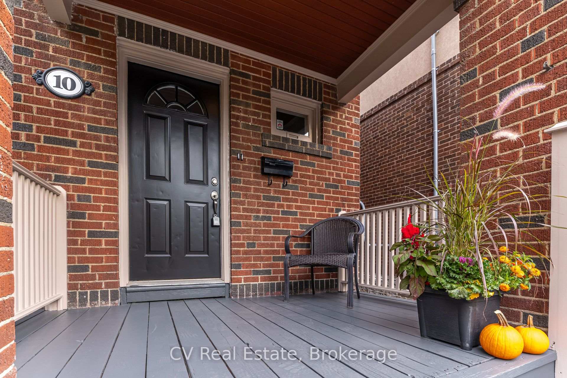 Photo 3 of Unit 1, 10 Snowden Avenue, Toronto, Lawrence Park North — HOMEH