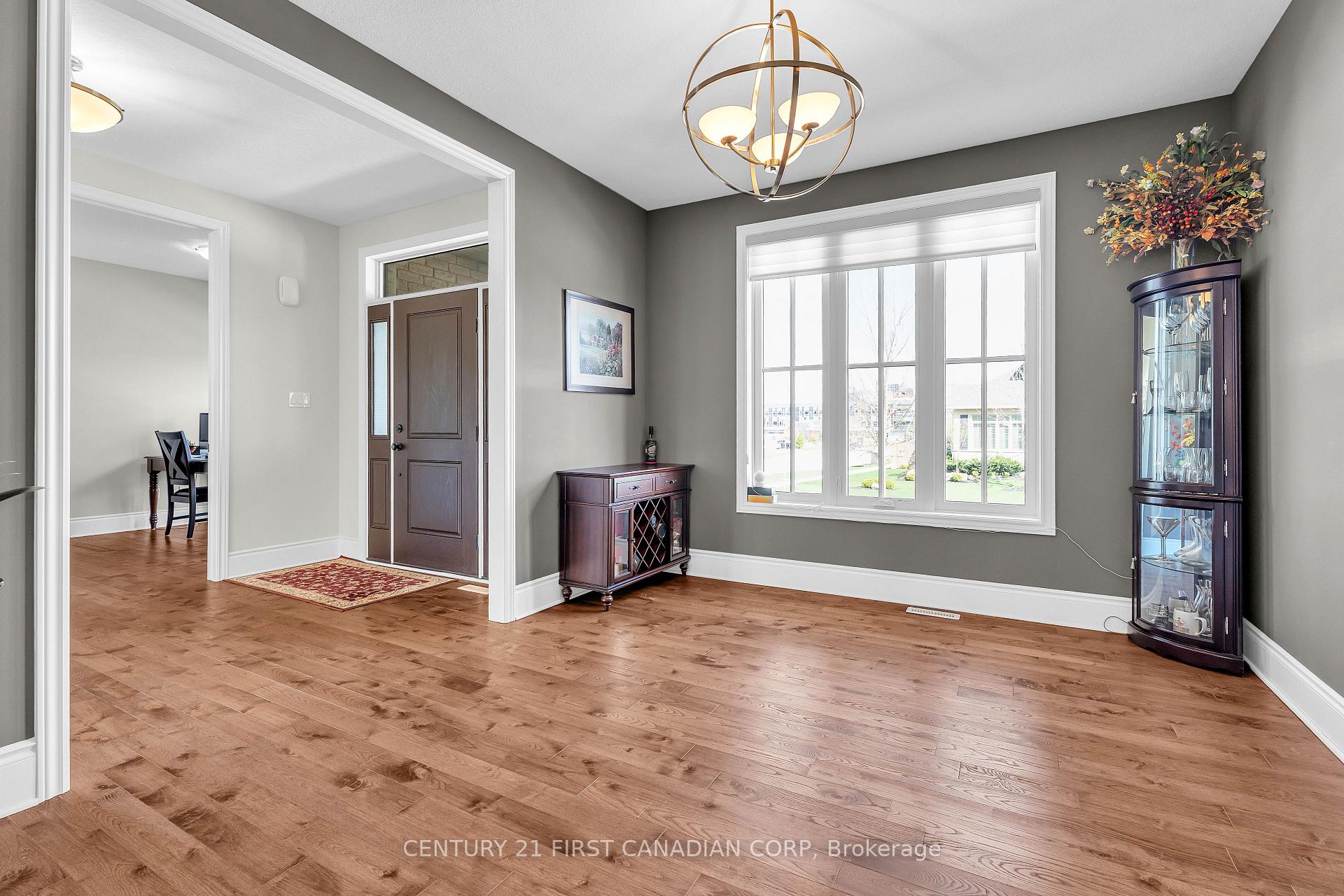 Photo 17 of 1895 Sumac Way, London, South B — HOMEH
