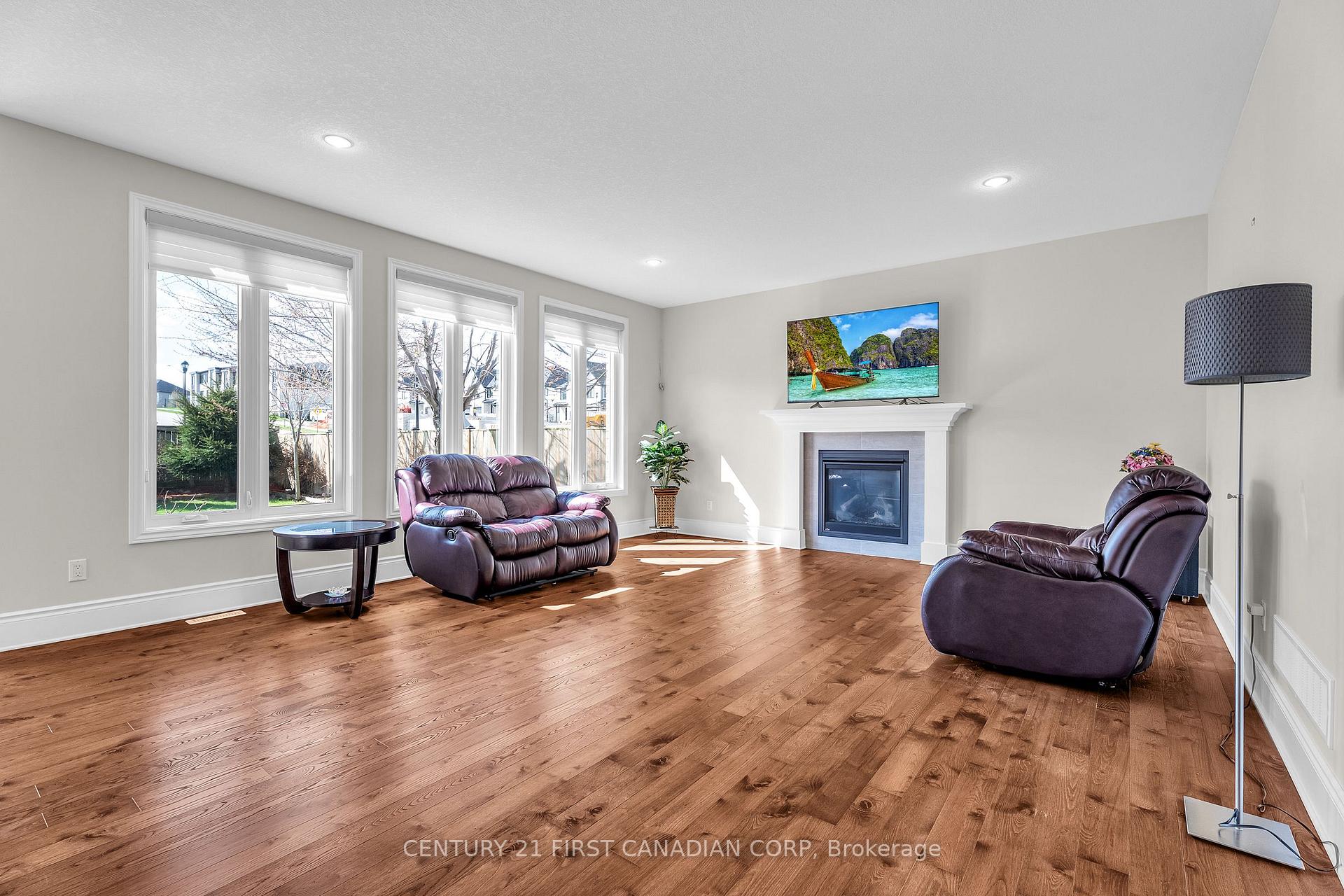 Photo 23 of 1895 Sumac Way, London, South B — HOMEH