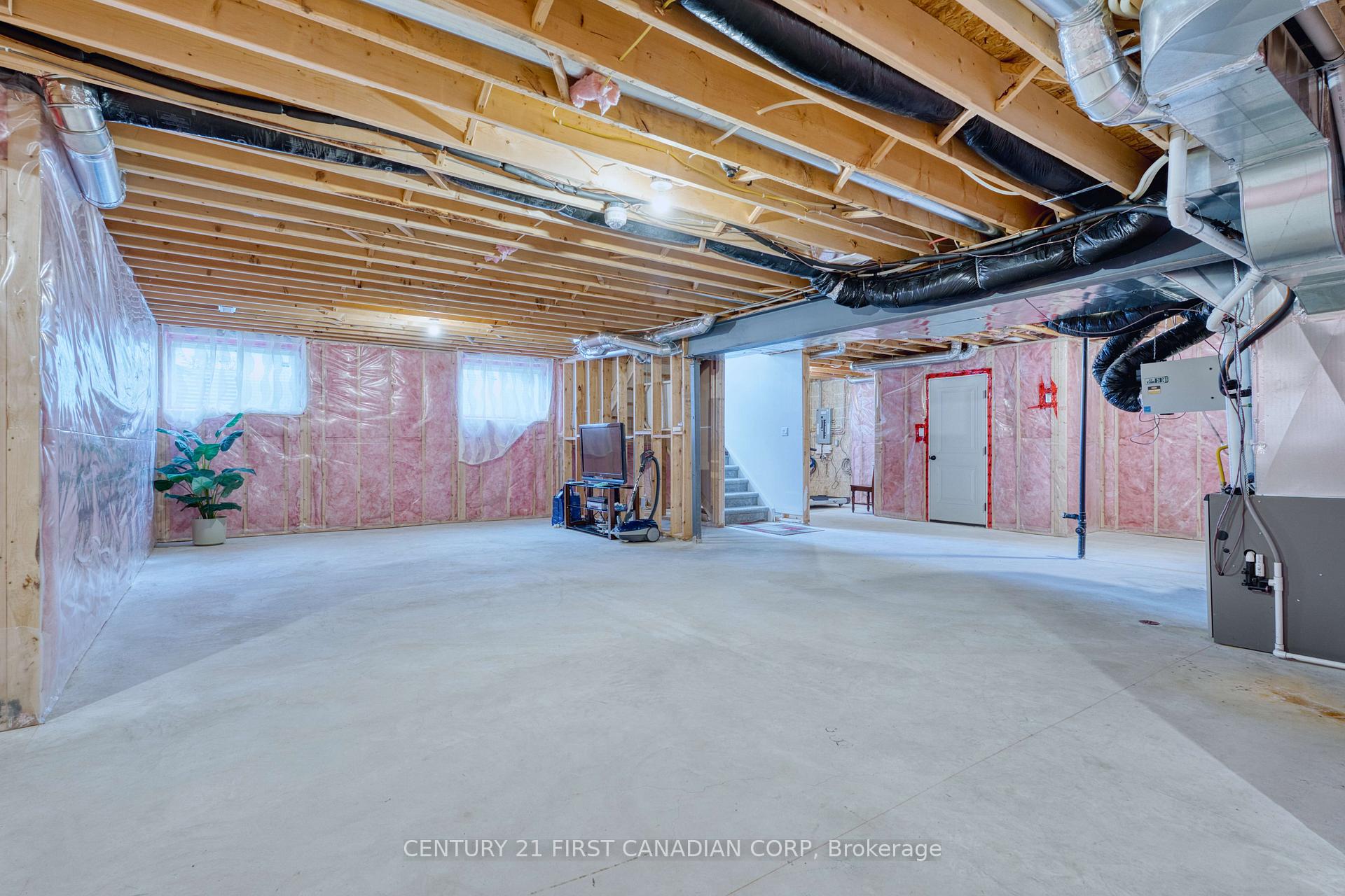 Photo 43 of 1895 Sumac Way, London, South B — HOMEH