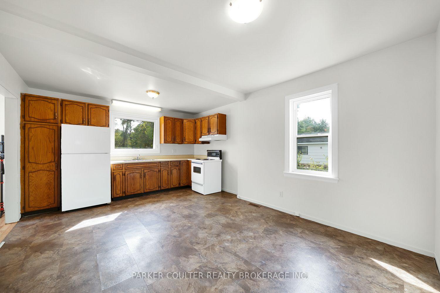 Photo 9 of 19 Adelaide Street, Barrie, Allandale — HOMEH