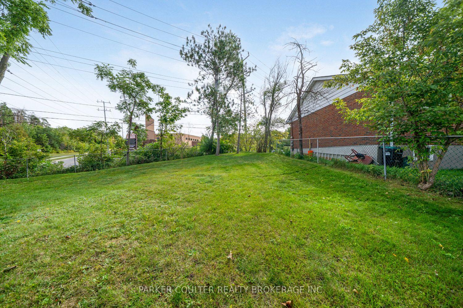 Photo 40 of 19 Adelaide Street, Barrie, Allandale — HOMEH