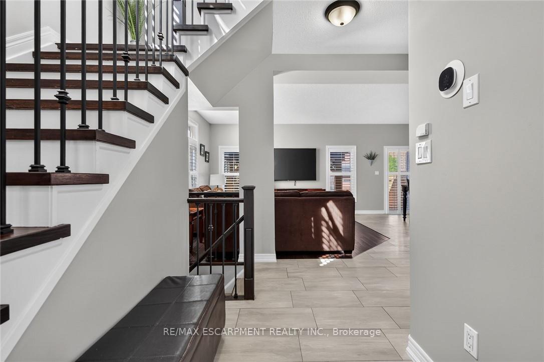 Photo 3 of 85 Benziger Lane, Hamilton, Winona — HOMEH