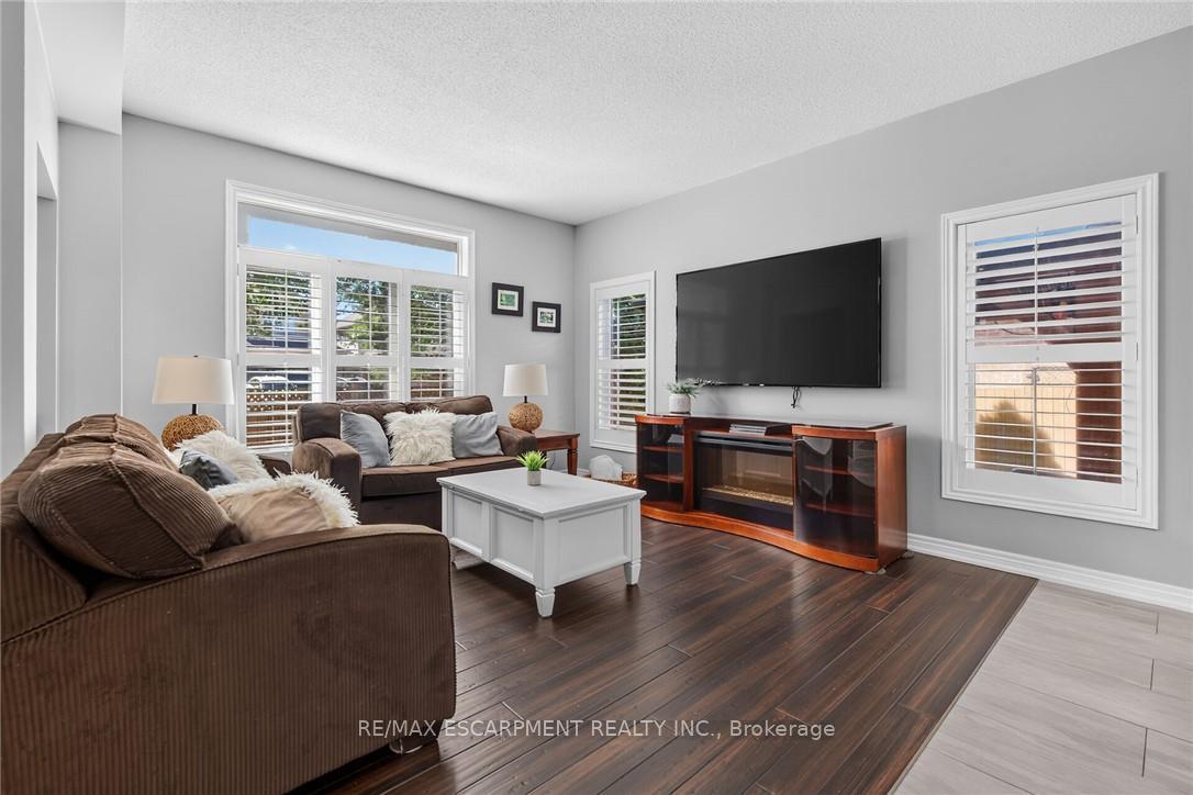 Photo 5 of 85 Benziger Lane, Hamilton, Winona — HOMEH
