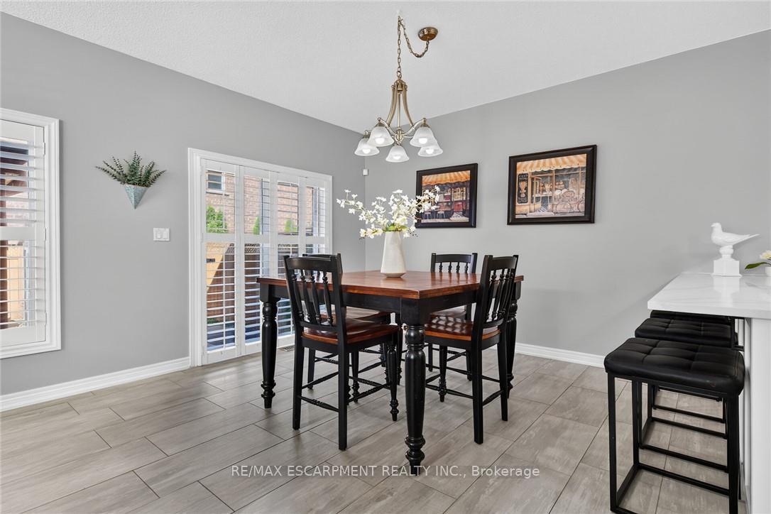 Photo 10 of 85 Benziger Lane, Hamilton, Winona — HOMEH