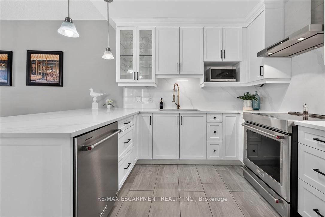 Photo 12 of 85 Benziger Lane, Hamilton, Winona — HOMEH