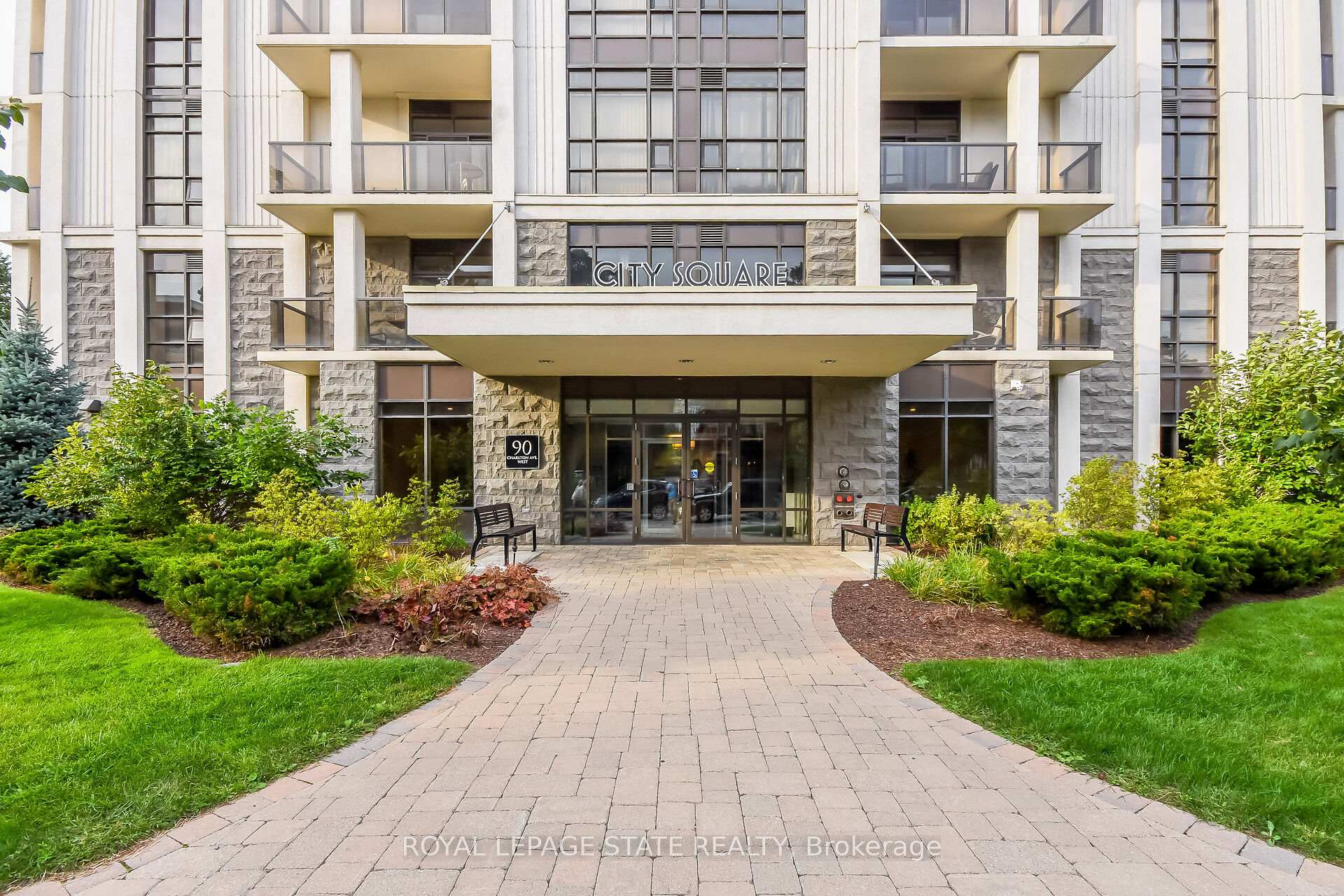 Photo 3 of Unit 804, 90 Charlton Avenue W, Hamilton, Durand — HOMEH