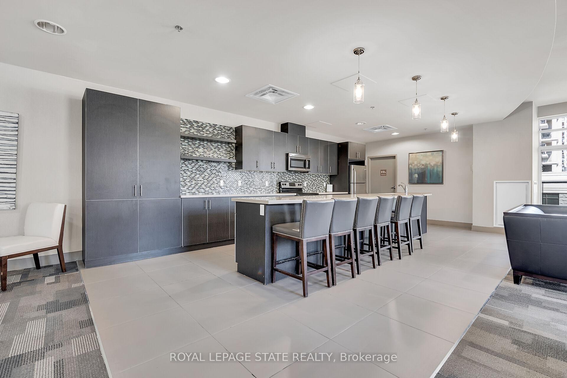 Photo 25 of Unit 804, 90 Charlton Avenue W, Hamilton, Durand — HOMEH