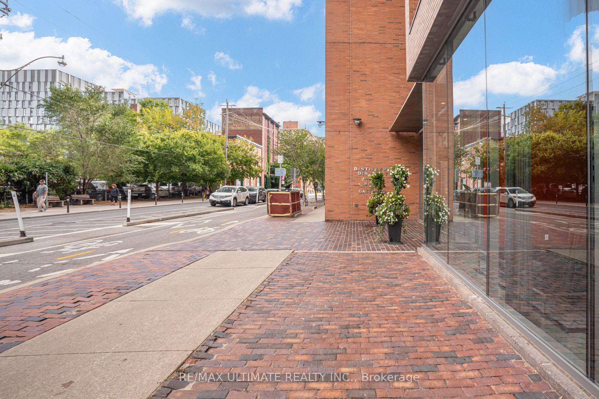 Photo 2 of Unit 450, 33 Mill Street, Toronto, Waterfront Communities — HOMEH
