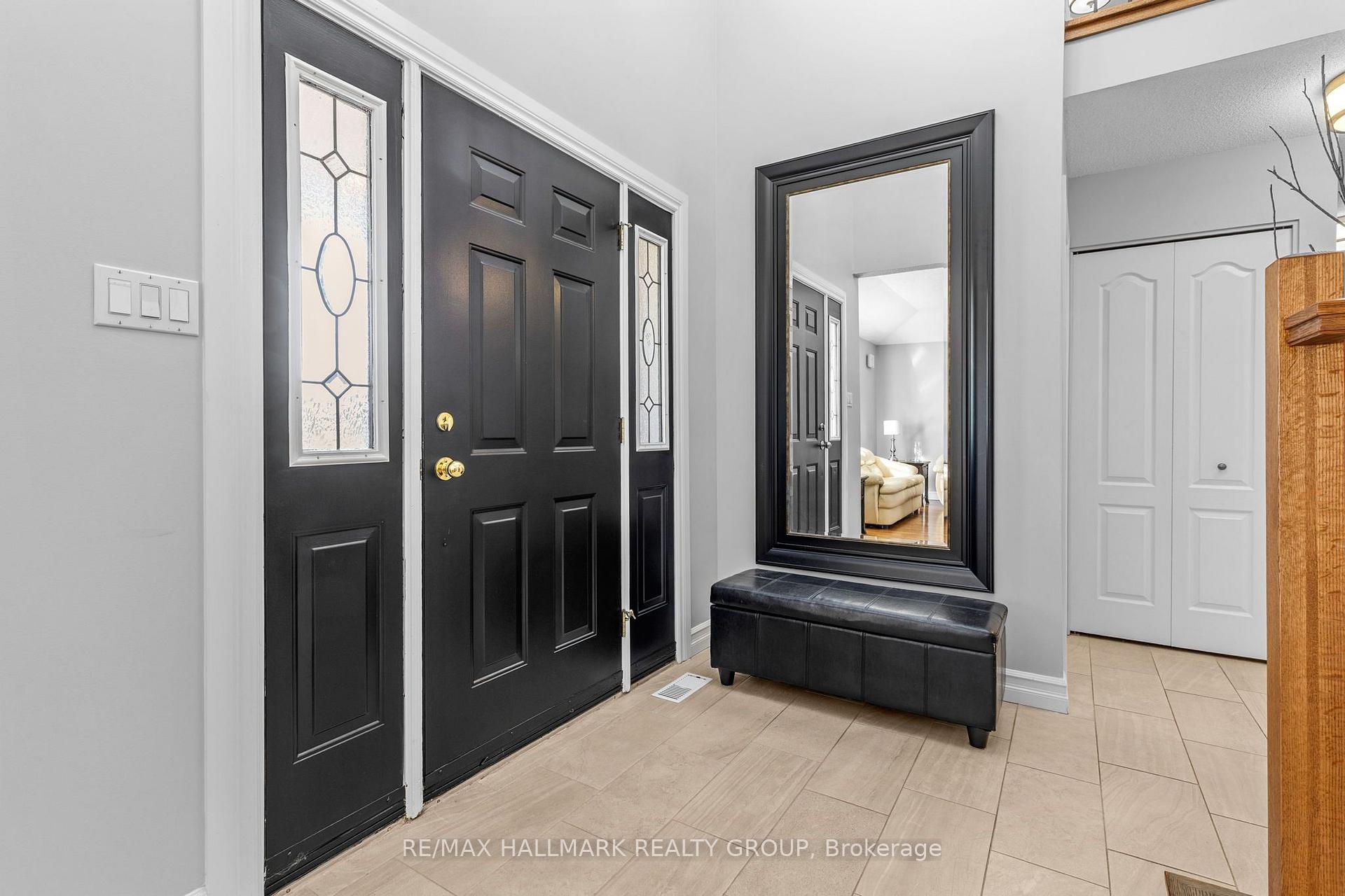 Photo 4 of 1240 Arbuste Avenue, Ottawa, Cumberland Ridge — HOMEH