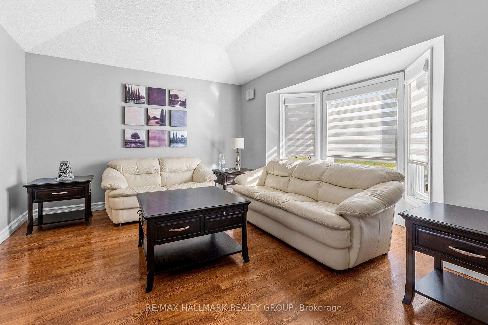 Photo 7 of 1240 Arbuste Avenue, Ottawa, Cumberland Ridge — HOMEH