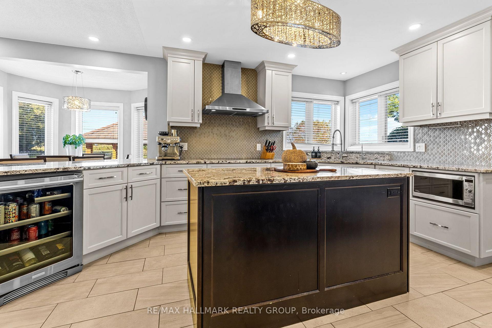 Photo 10 of 1240 Arbuste Avenue, Ottawa, Cumberland Ridge — HOMEH