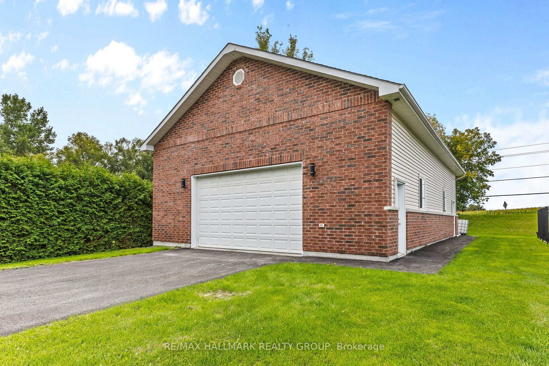 Photo 45 of 1240 Arbuste Avenue, Ottawa, Cumberland Ridge — HOMEH