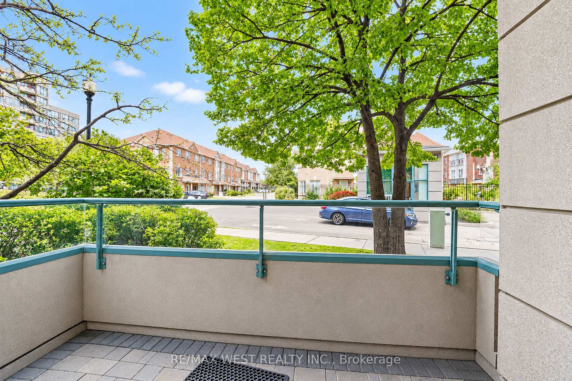 Photo 11 of Unit 105, 1 Emerald Lane, Vaughan, Crestwood-Springfarm-Yorkhill — HOMEH