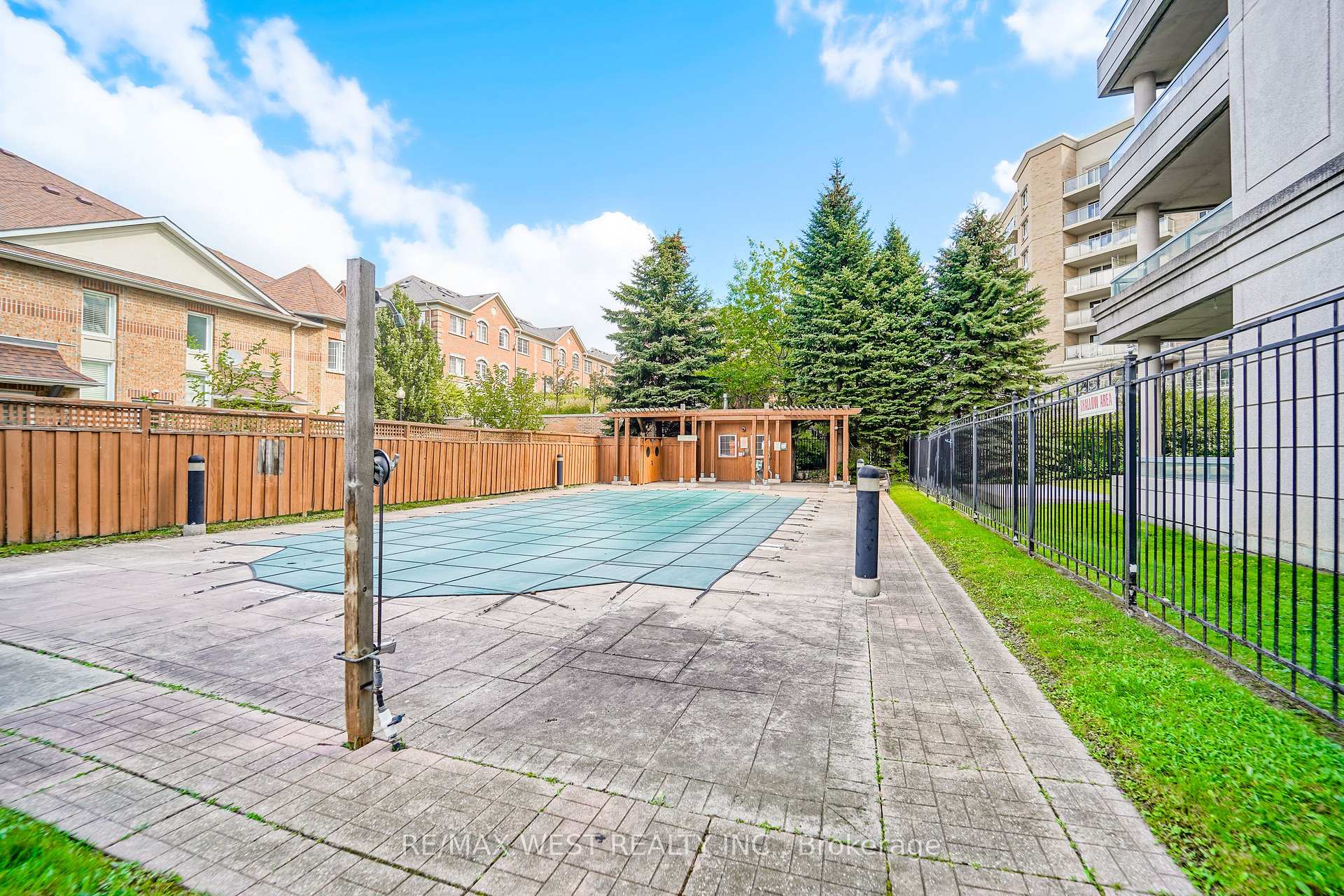 Photo 12 of Unit 105, 1 Emerald Lane, Vaughan, Crestwood-Springfarm-Yorkhill — HOMEH