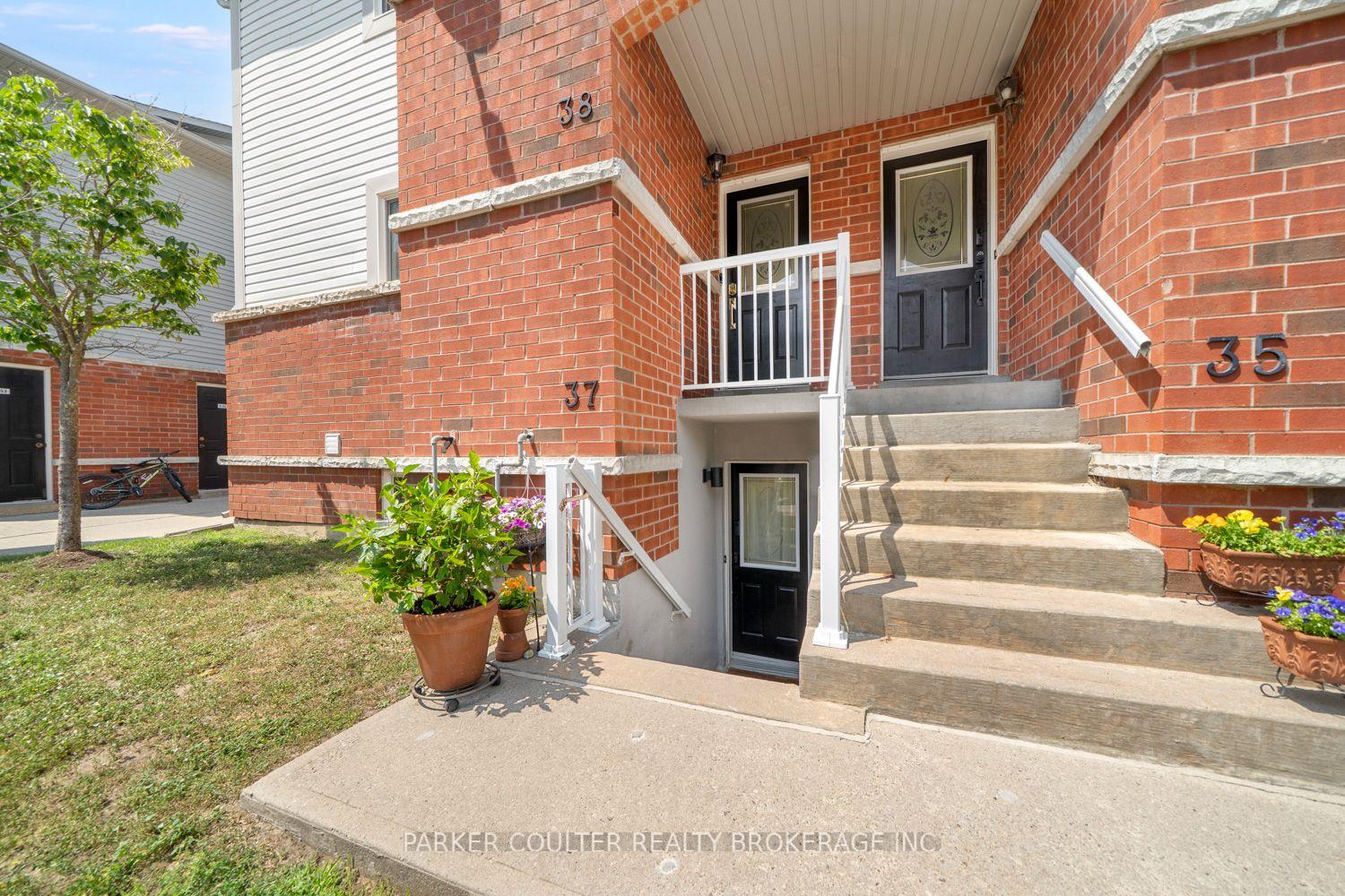 Photo 4 of Unit 37, 241 Ferndale Drive S, Barrie, Ardagh — HOMEH