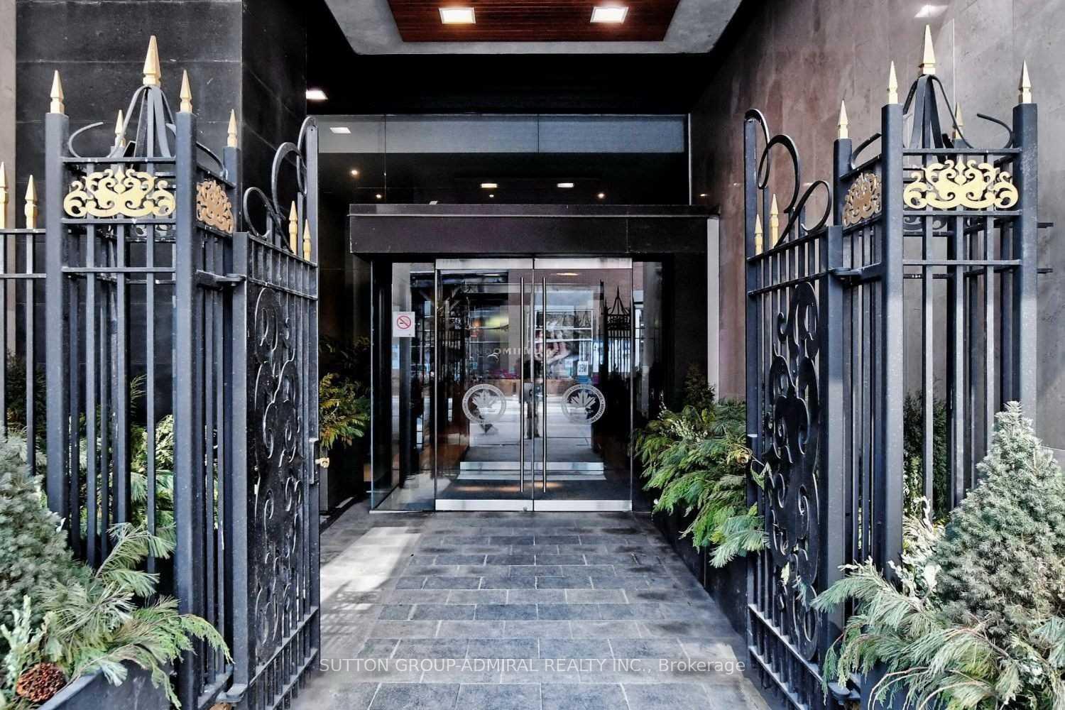 Photo 3 of Unit 1004, 375 King Street W, Toronto, Waterfront Communities — HOMEH