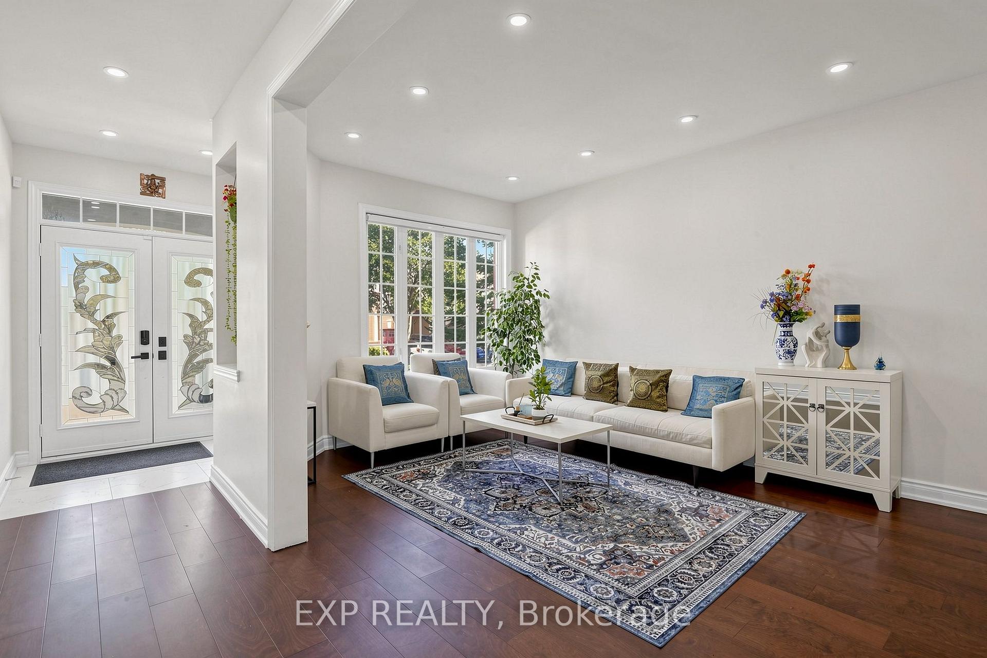 Photo 3 of 99 Saffron Street, Markham, Greensborough — HOMEH