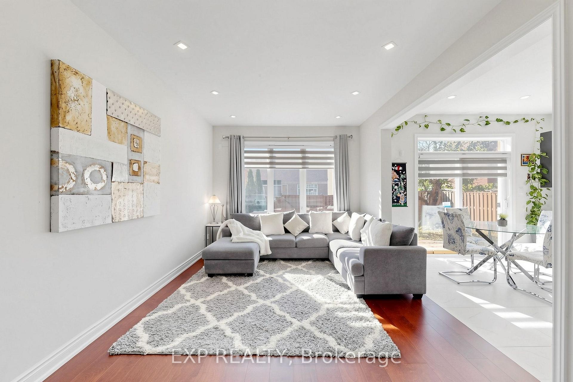 Photo 7 of 99 Saffron Street, Markham, Greensborough — HOMEH