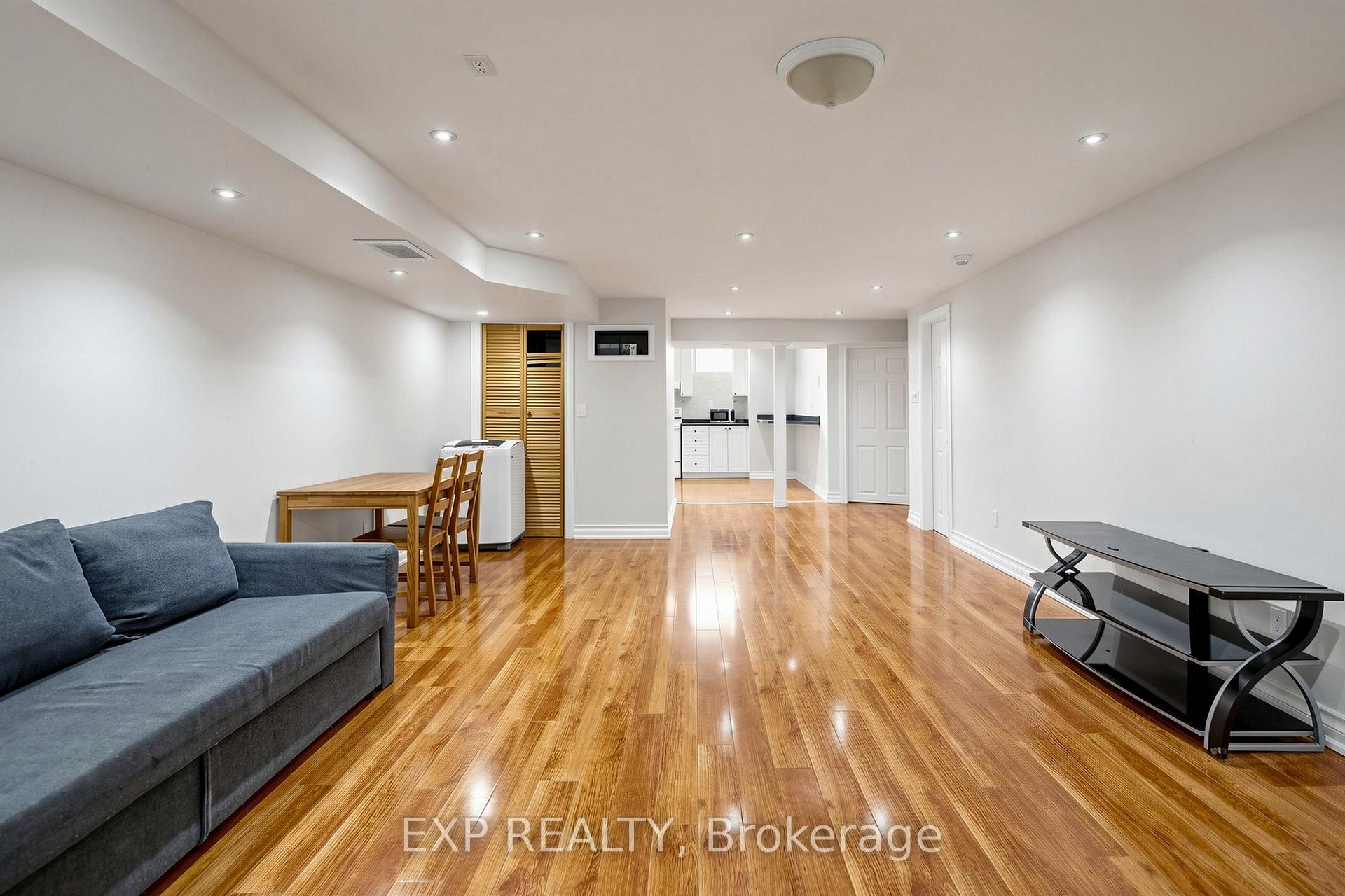 Photo 38 of 99 Saffron Street, Markham, Greensborough — HOMEH