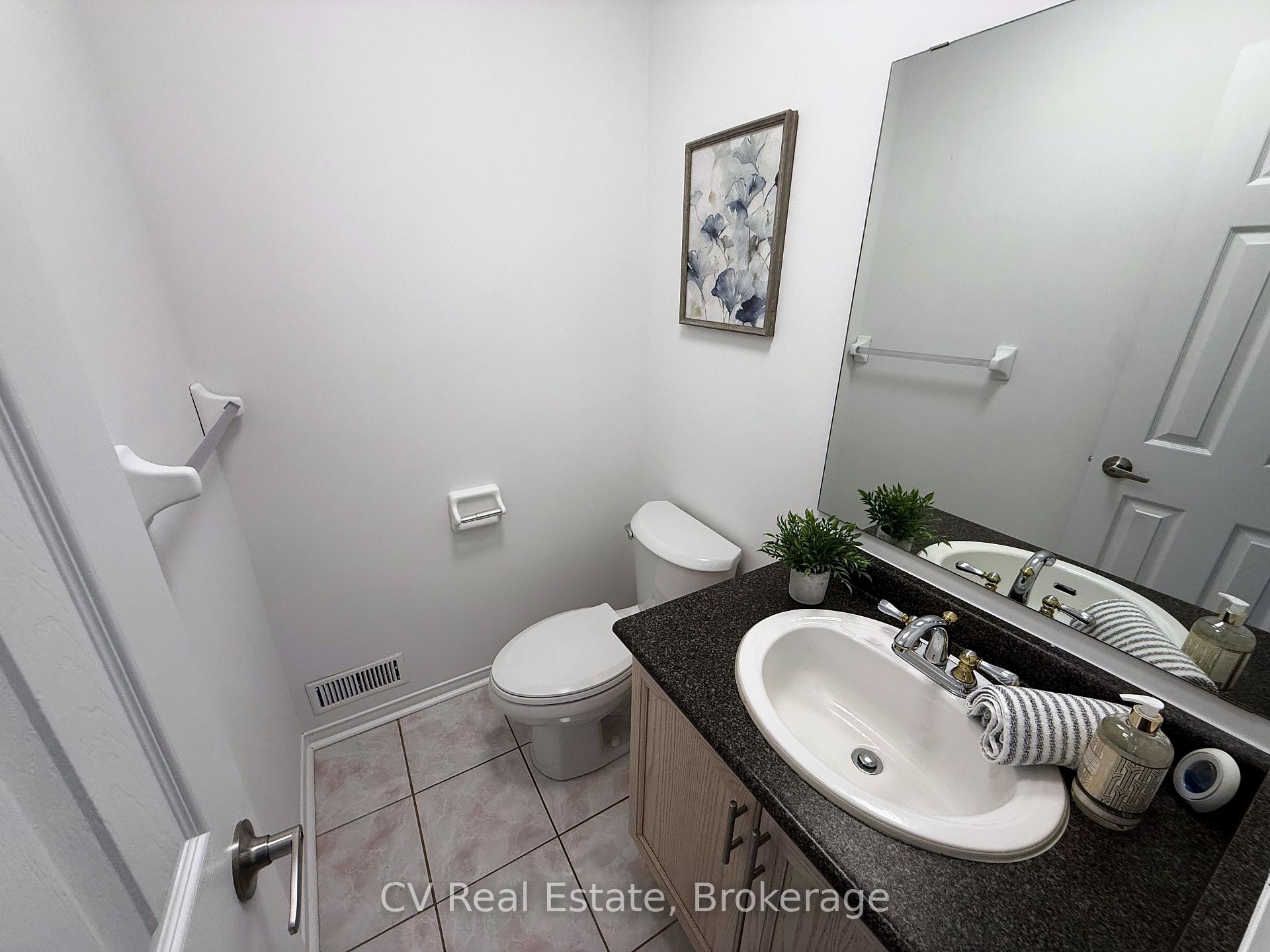 Photo 13 of 1338 Vincent Crescent, Innisfil, Alcona — HOMEH