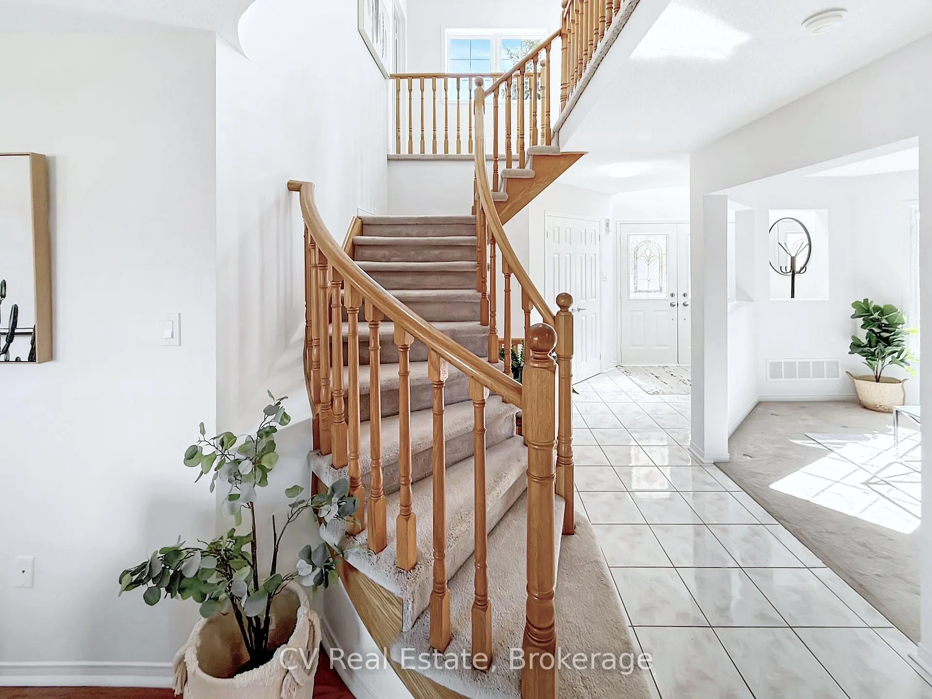 Photo 17 of 1338 Vincent Crescent, Innisfil, Alcona — HOMEH