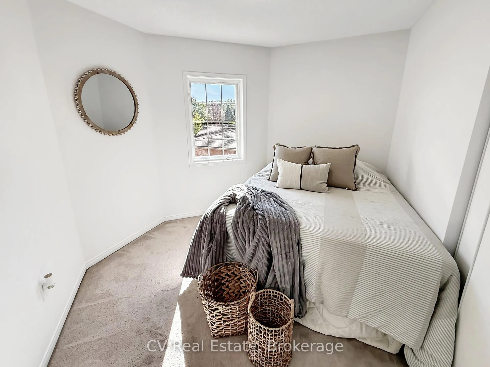 Photo 22 of 1338 Vincent Crescent, Innisfil, Alcona — HOMEH