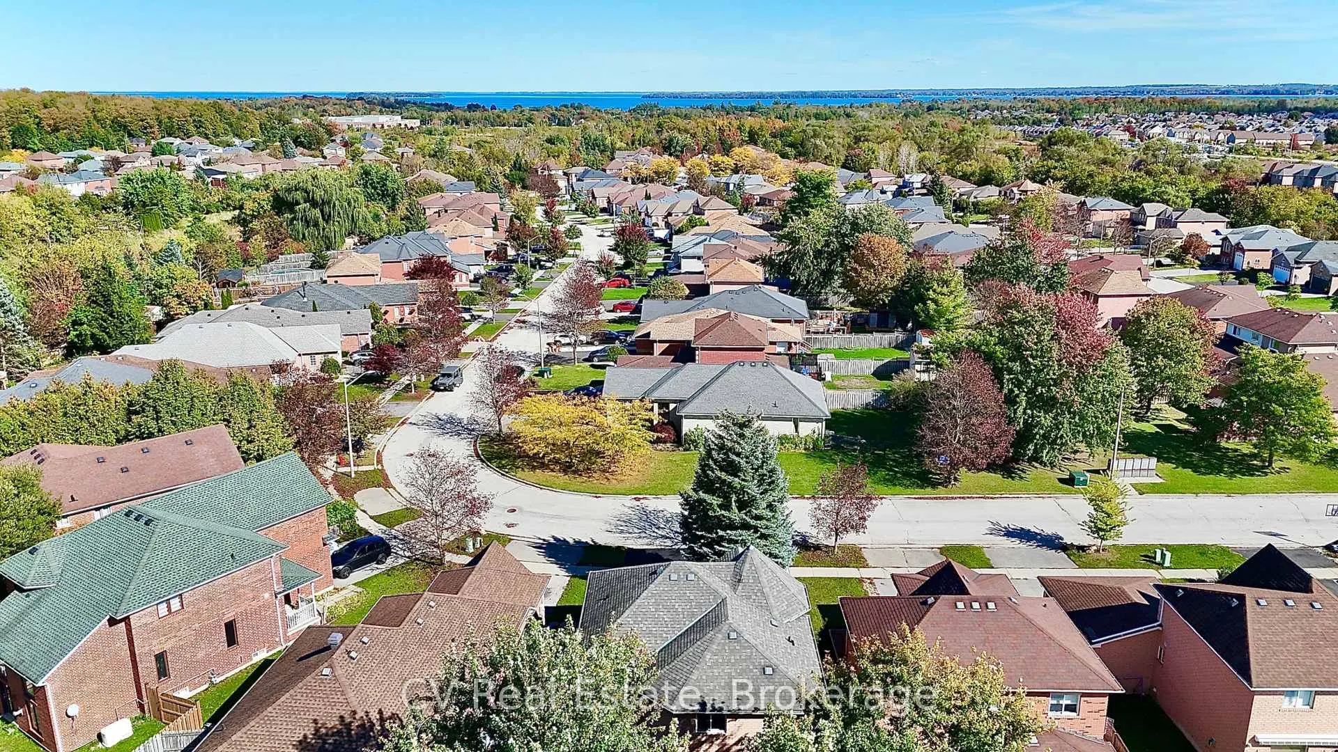 Photo 41 of 1338 Vincent Crescent, Innisfil, Alcona — HOMEH