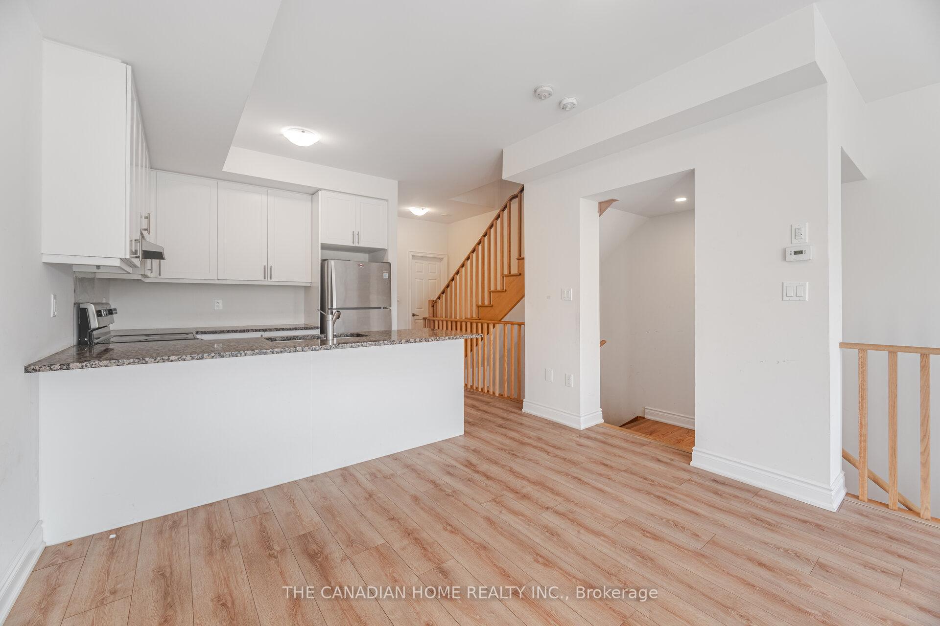 Photo 10 of 241 Danzatore Path, Oshawa, Windfields — HOMEH