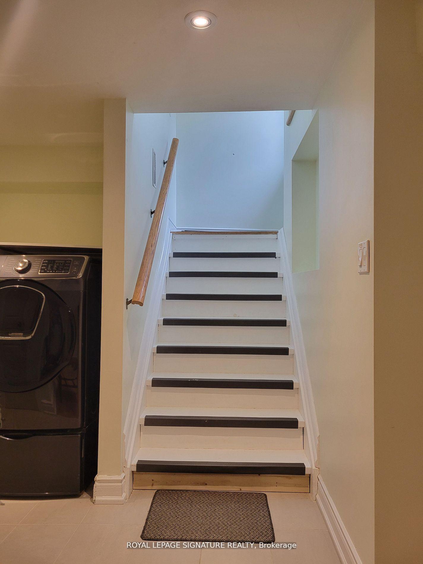 Photo 8 of Unit Lower, 42 Ambleside Crescent, Markham, Unionville — HOMEH