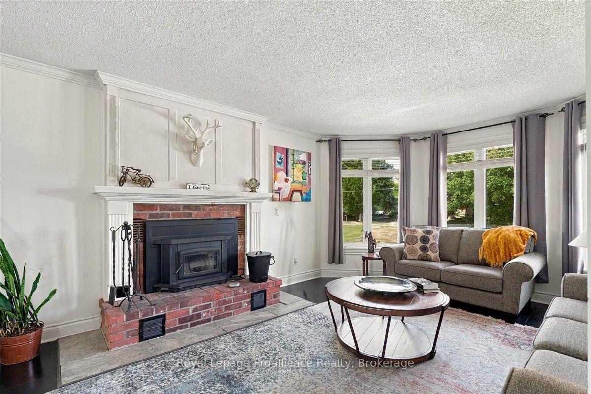 Photo 17 of 1116 County Rd 8, Prince Edward County, Picton — HOMEH