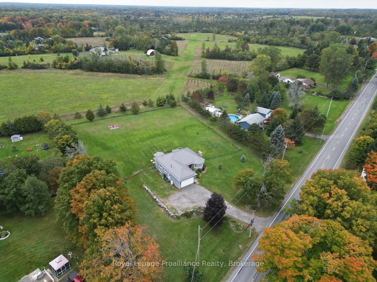 Photo 8 of 1116 County Rd 8, Prince Edward County, Picton — HOMEH