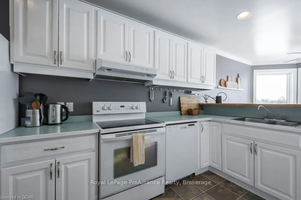 Photo 24 of 1116 County Rd 8, Prince Edward County, Picton — HOMEH