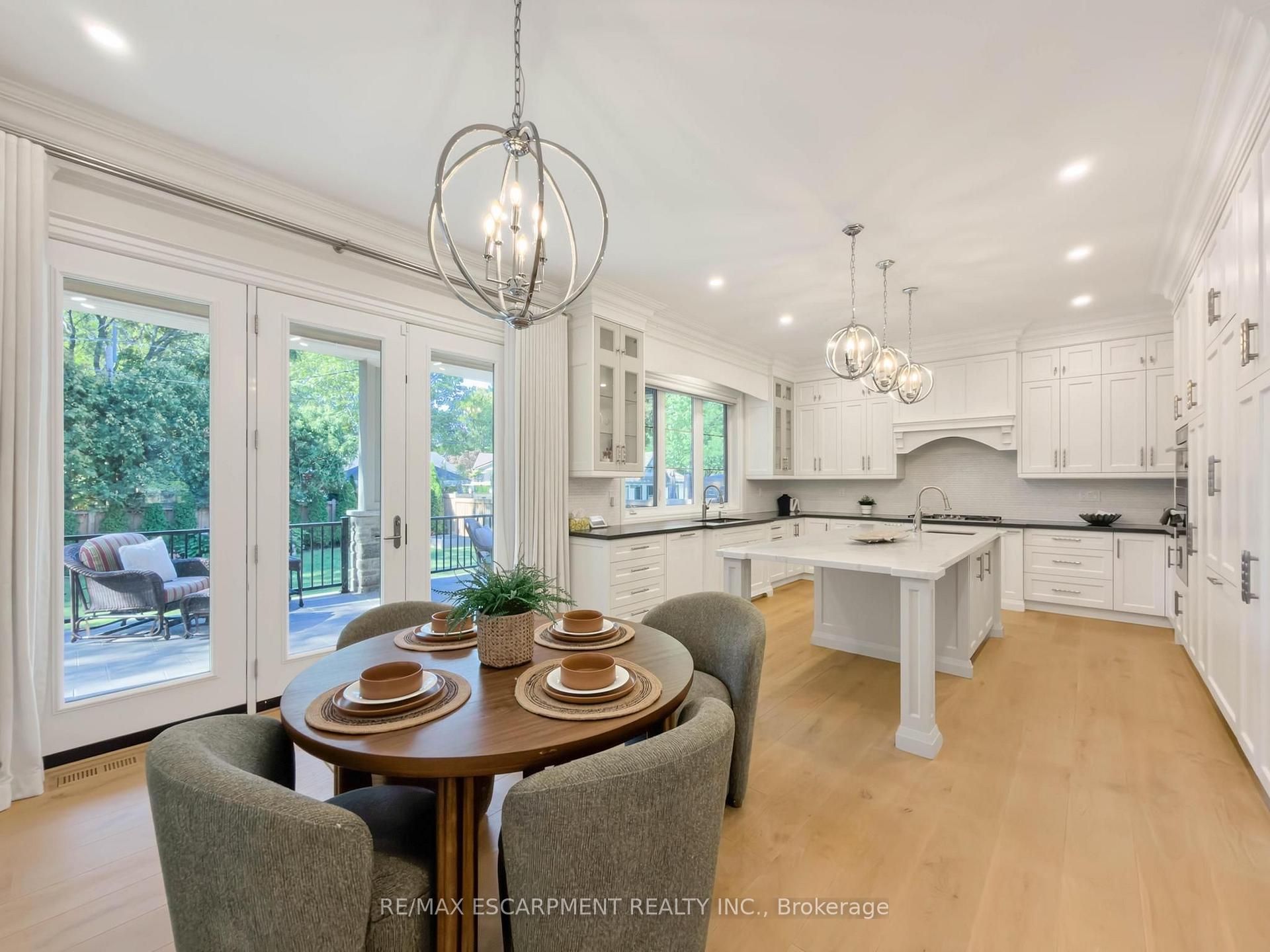 Photo 12 of 236 Poplar Drive, Burlington, Shoreacres — HOMEH