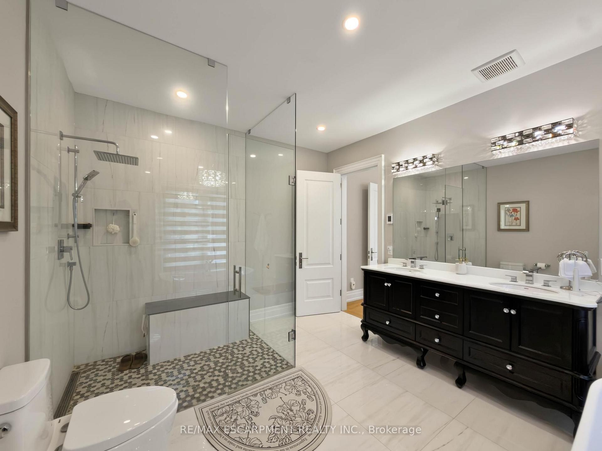 Photo 25 of 236 Poplar Drive, Burlington, Shoreacres — HOMEH