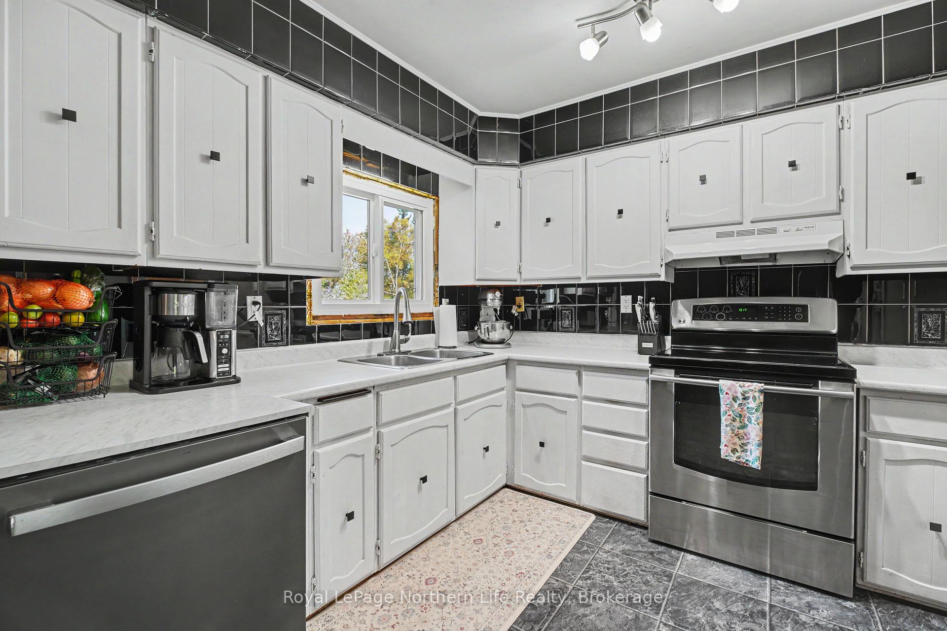 Photo 14 of 103 Development Road, Bonfield — HOMEH