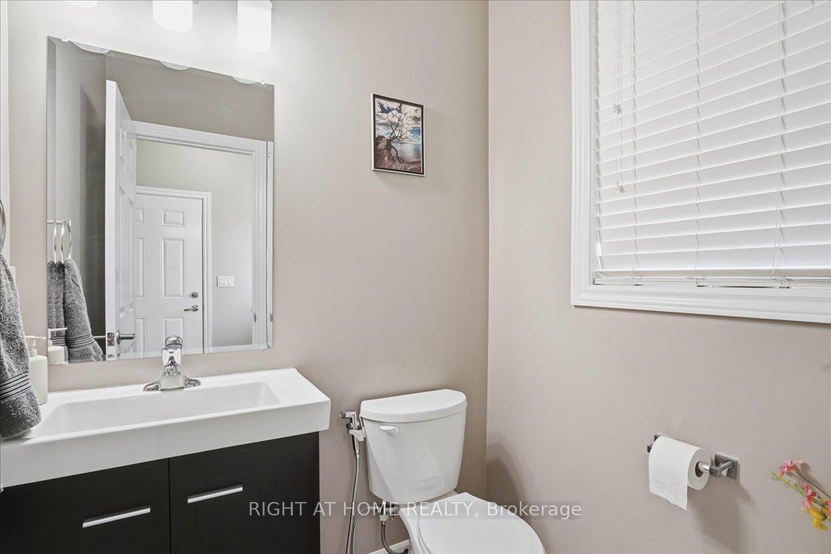 Photo 6 of 3 Nottingham Court, Quinte West, Trenton Ward — HOMEH