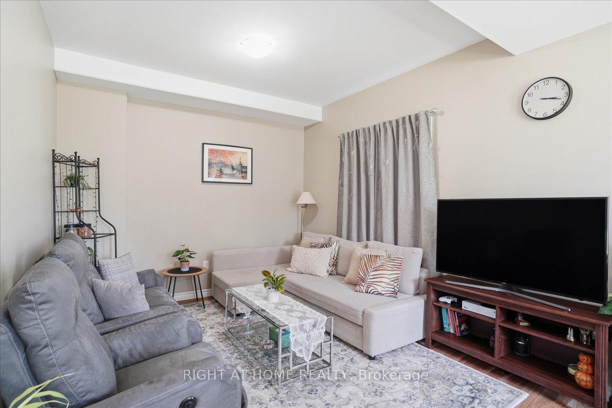 Photo 12 of 3 Nottingham Court, Quinte West, Trenton Ward — HOMEH